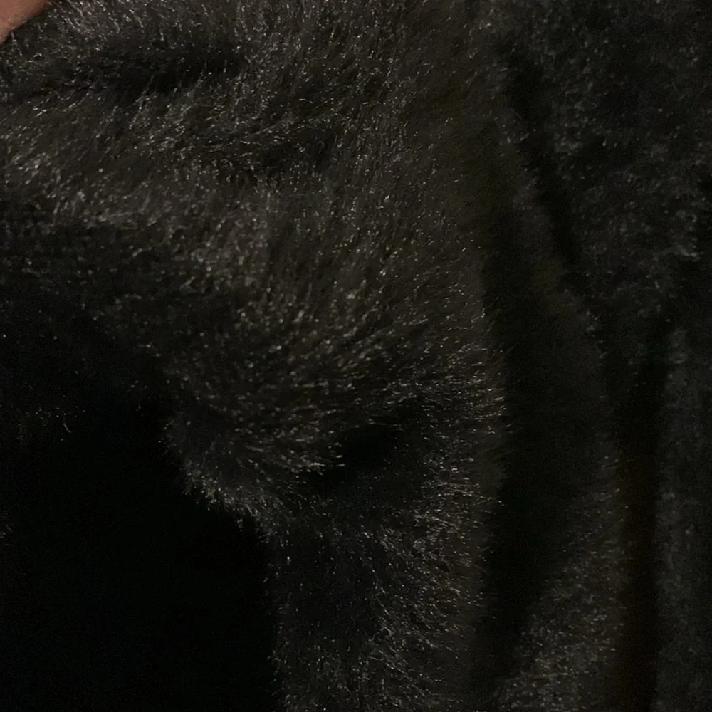 Sweater - Picture 3 of 5